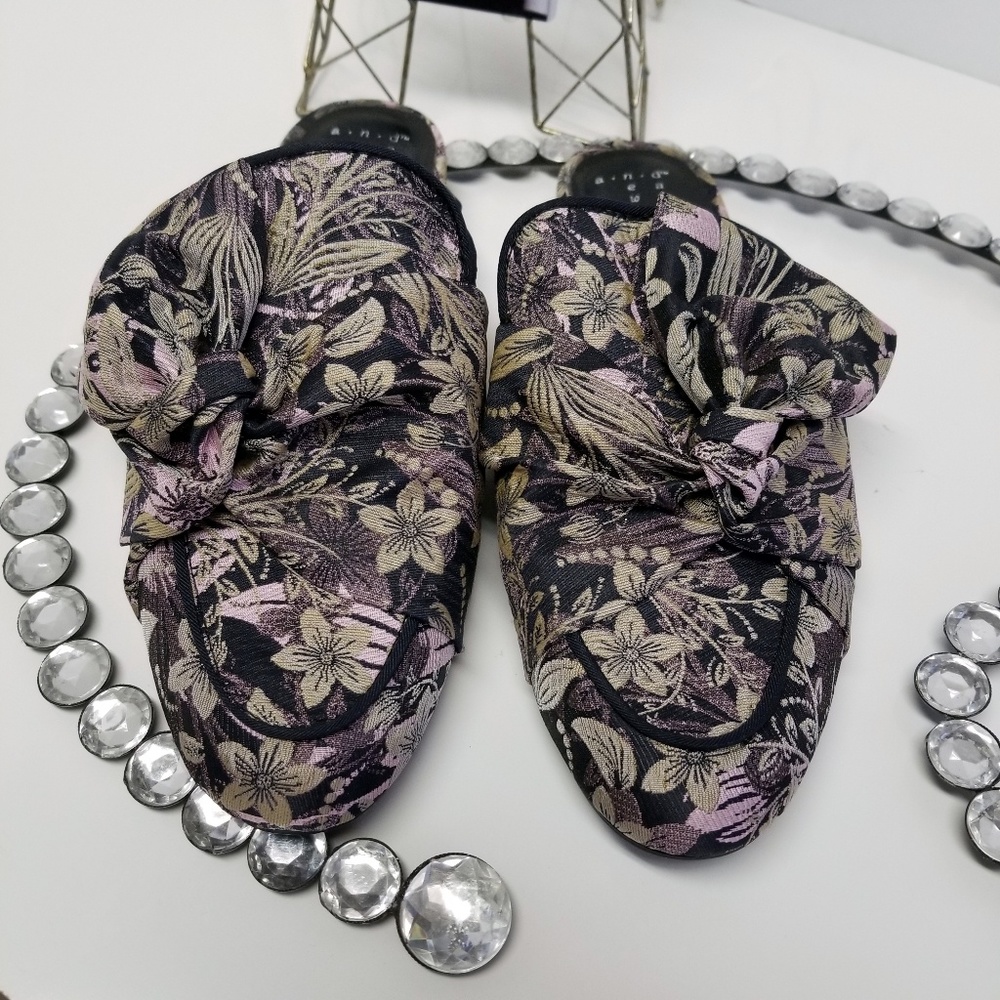 Vintage Black Satin Print Floral Mules - Picture 2 of 8